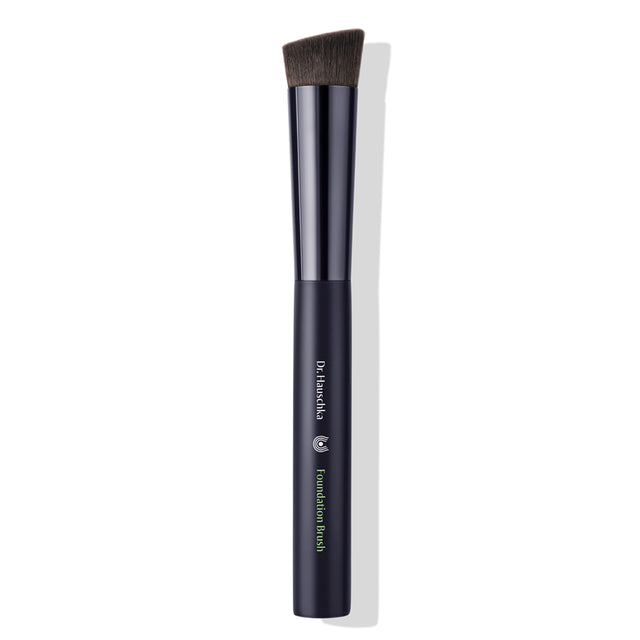 Dr Hauschka Foundation Brush